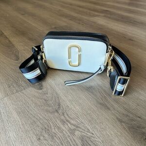 Marc Jacobs Snapshot Bag